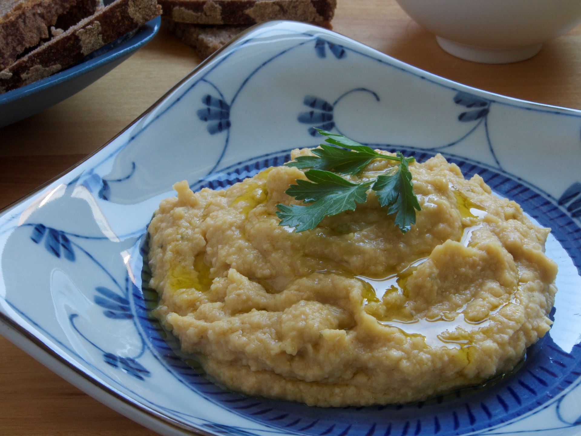 Picture of Hummus with Activated Chickpeas (Vegan) -- 8 oz