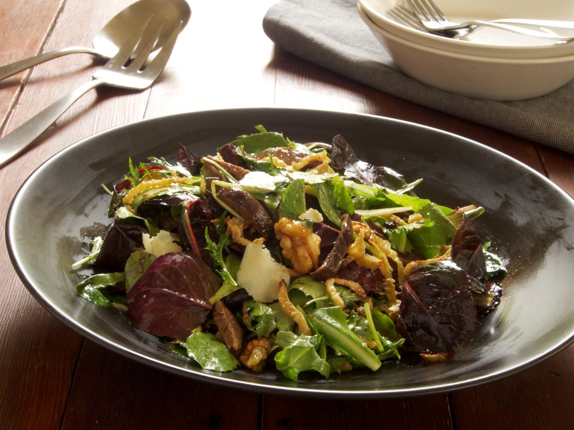 Picture of Baby Greens Salad in a Jar with Pickled Shiitakes and Dandelion Vinaigrette (Quart jar)