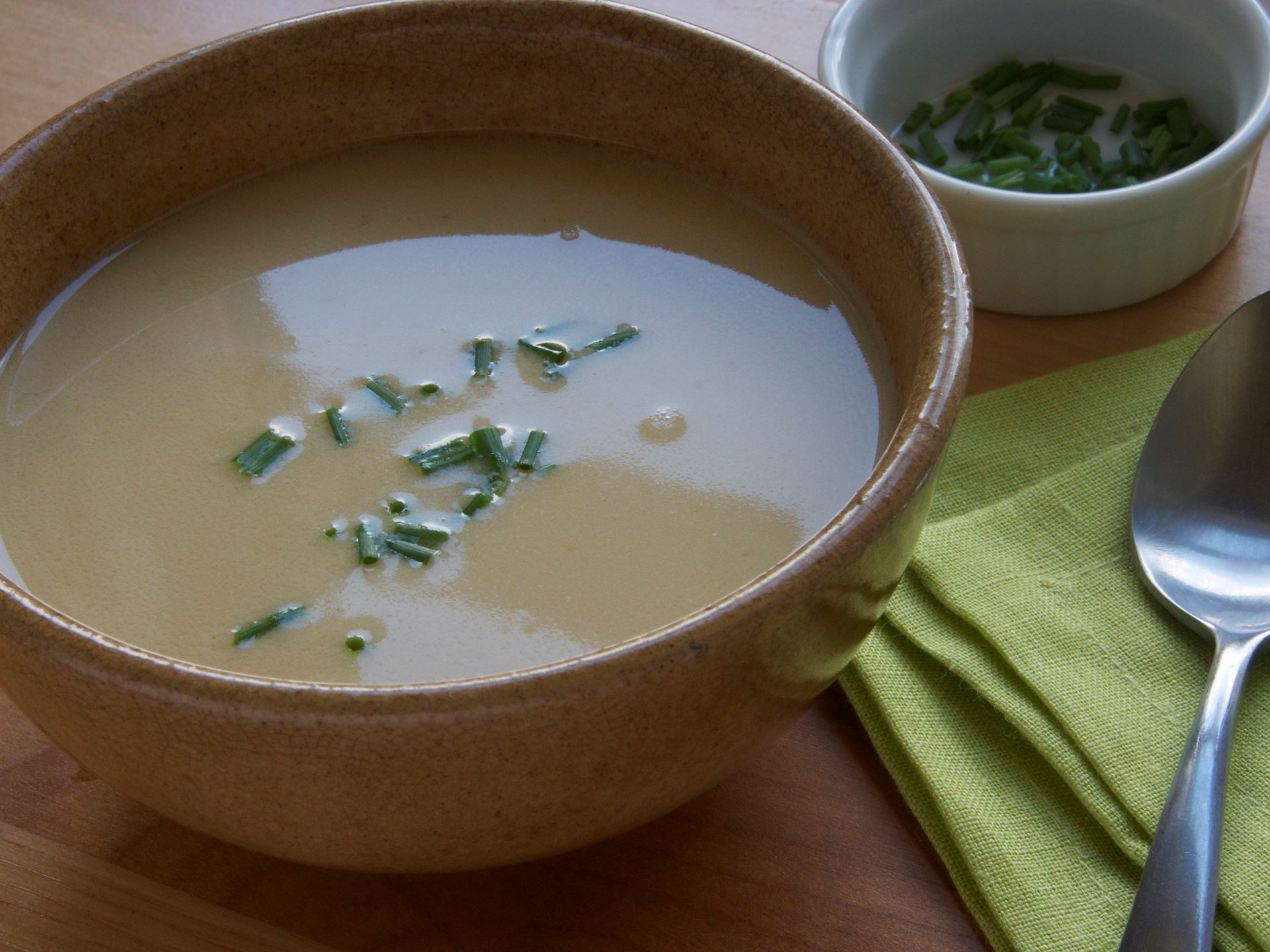 Picture of Frozen -- Thai Infused Chicken Broth with Coconut Milk (Tom Kha) -- 22oz