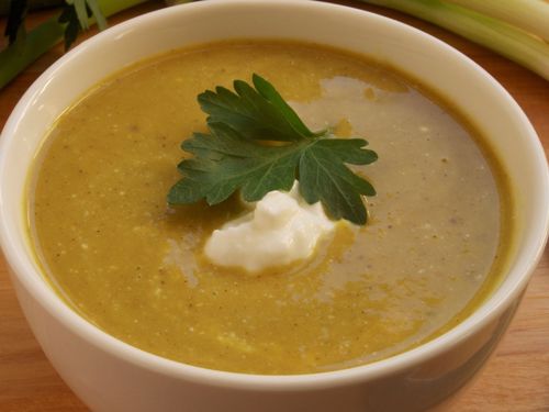 Picture of Frozen -- Curried Red Lentil Puree with Coconut Milk -- 22oz