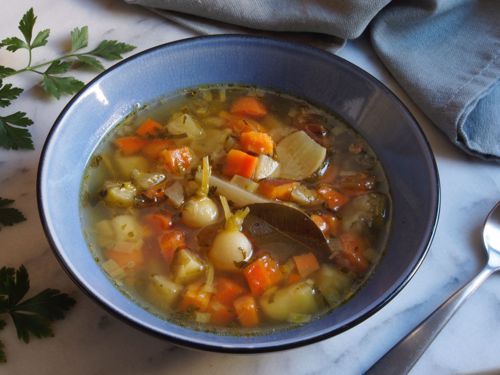 Picture of Mineral-Rich Broth with Root Vegetables (Vegan) -- 22 oz