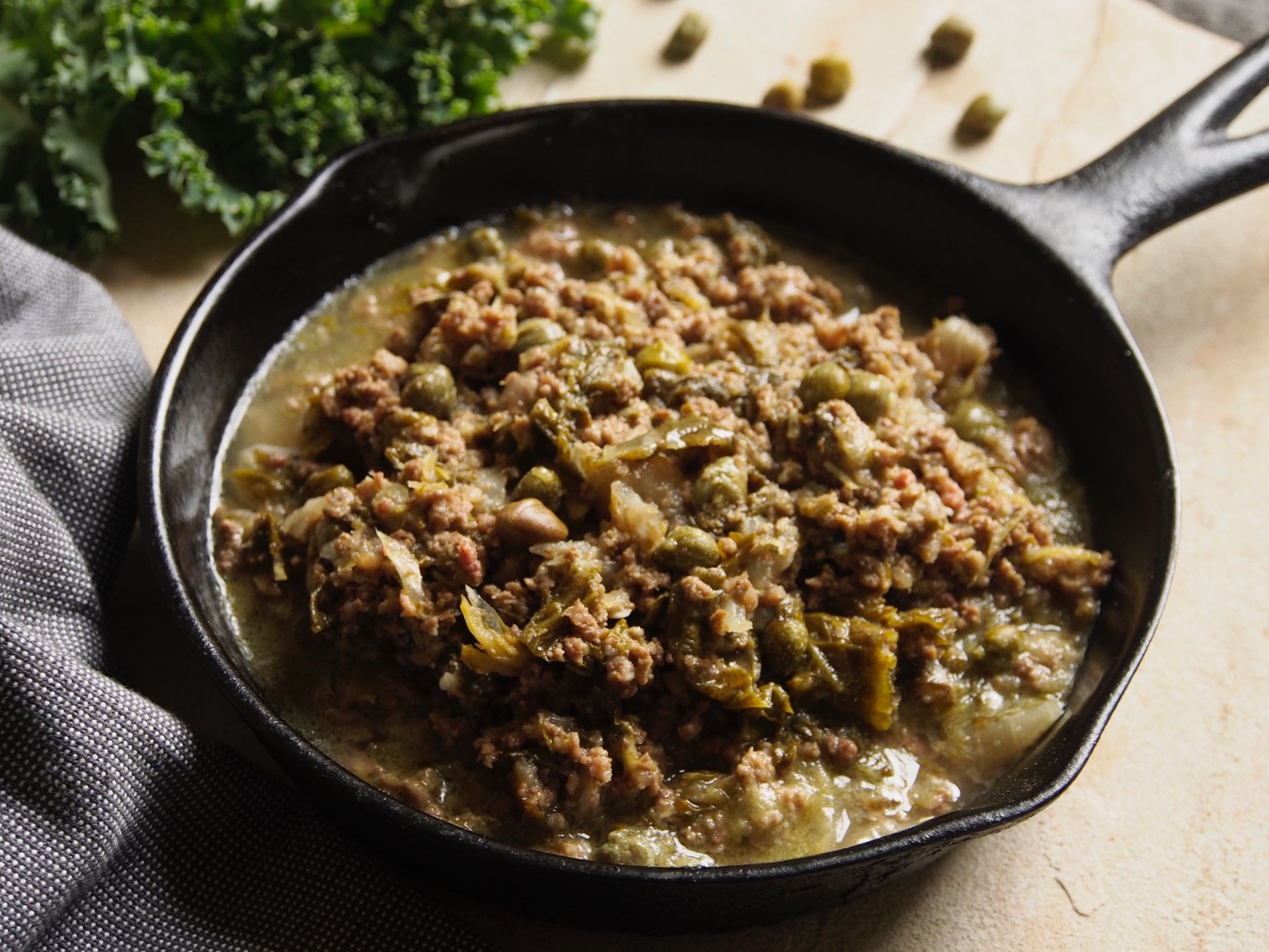 Picture of Mediterranean Ground Beef Skillet with Greens -- 16 oz