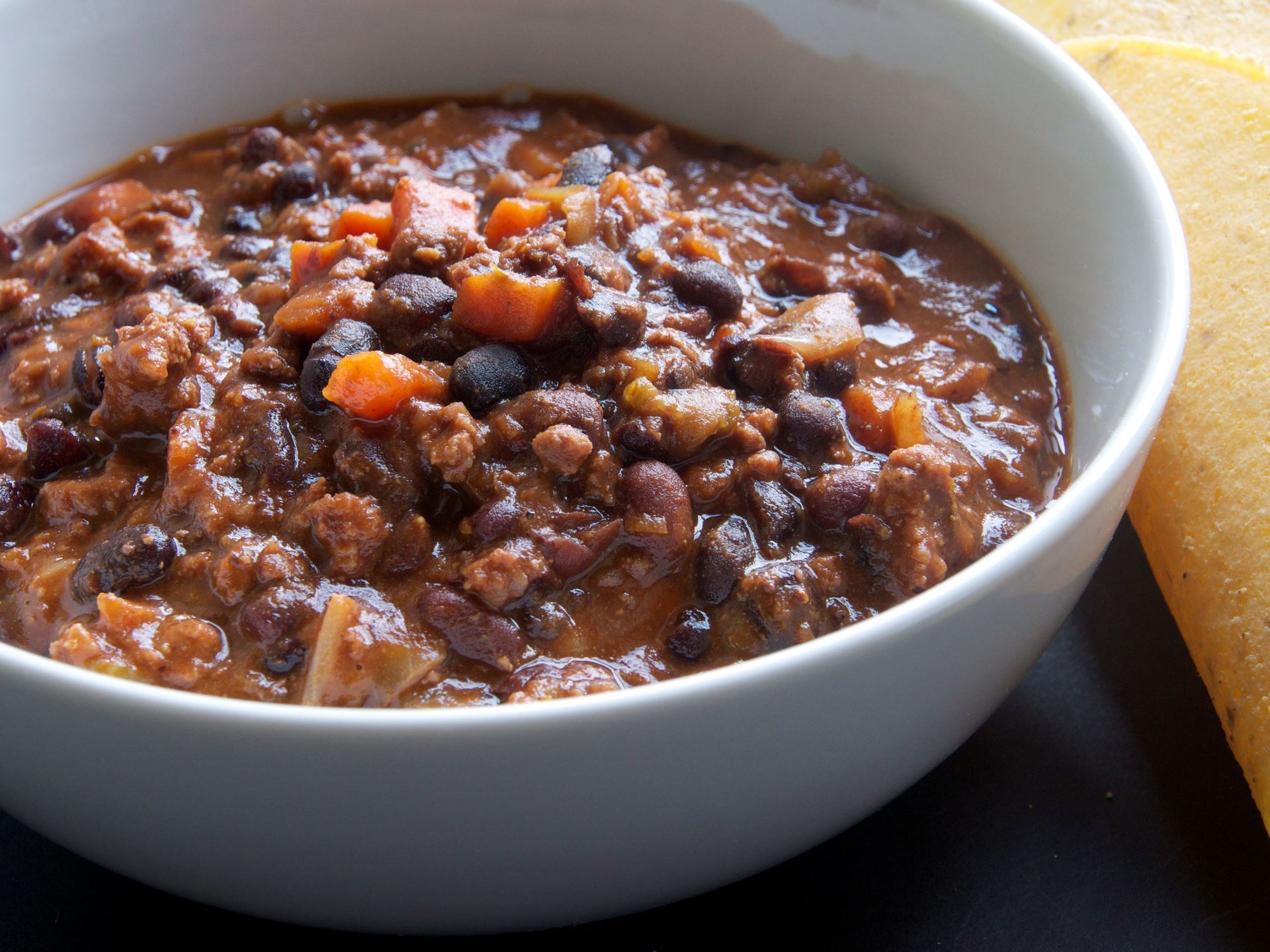 Picture of Black Bean Chili with Ground Beef -- 22 ounces