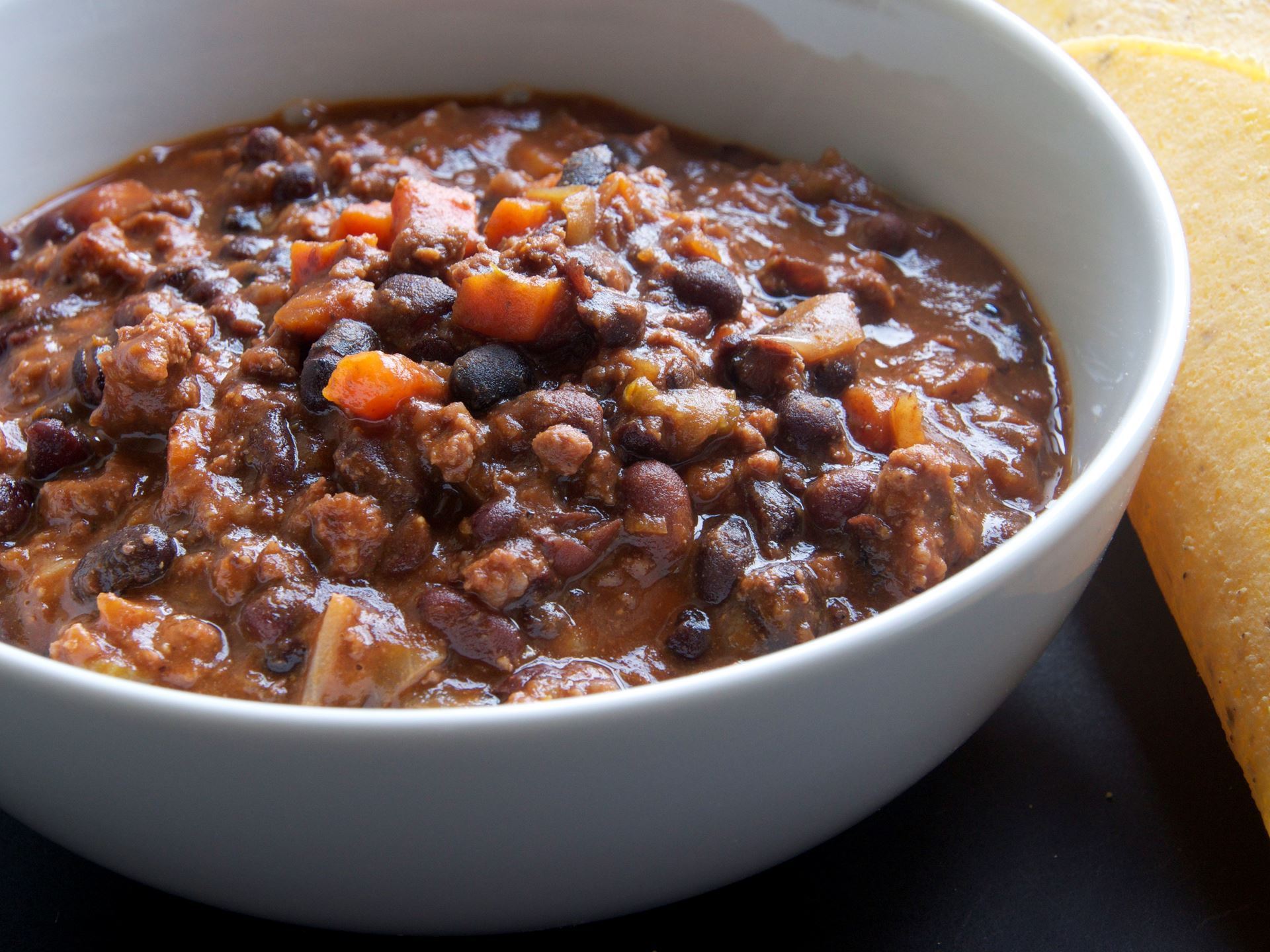 Picture of Black Bean Chili with Ground Beef -- 22 oz