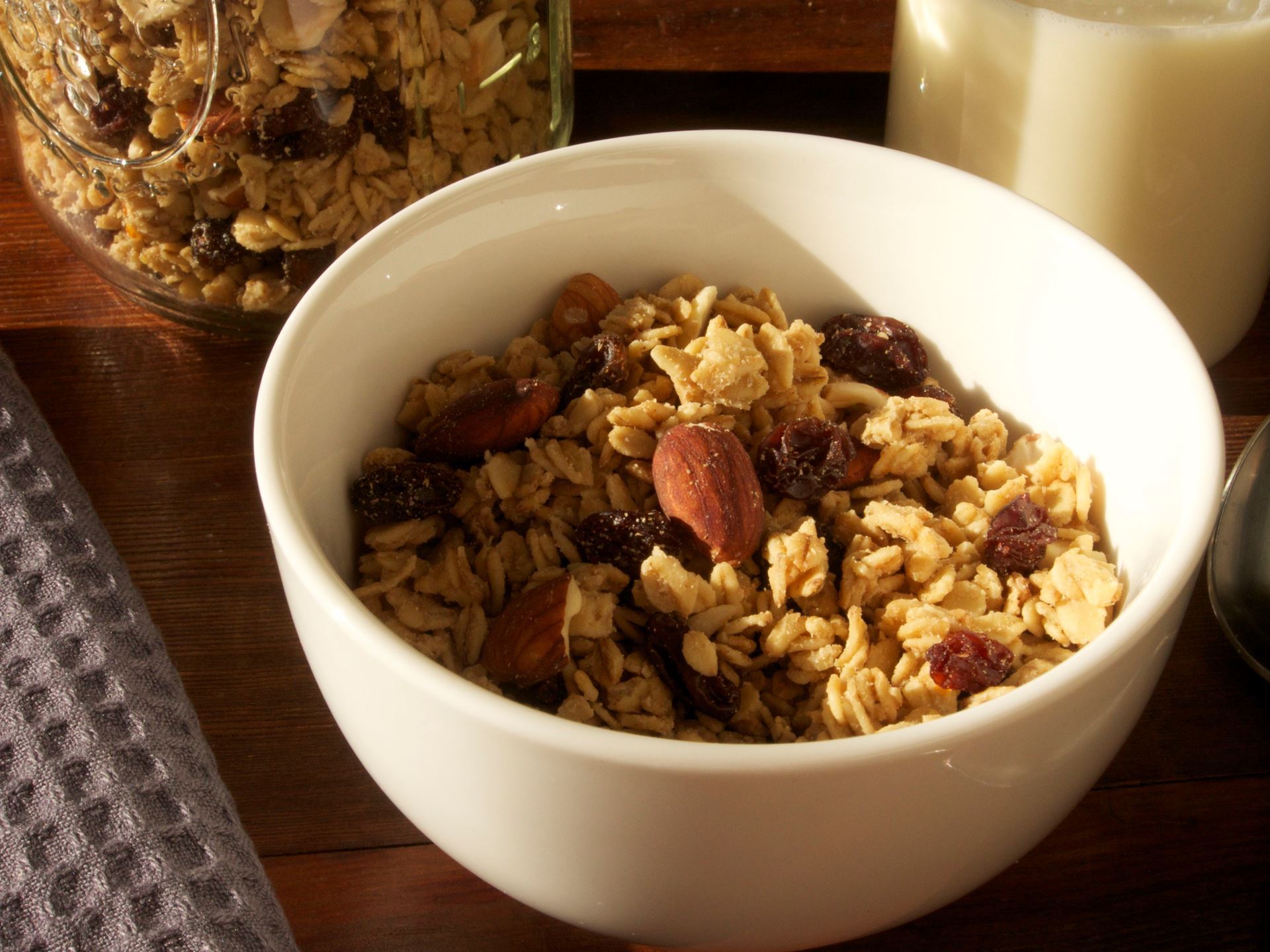 Picture of Granola with Almonds and Raisins - BAG -- MAIL ORDER ONLY