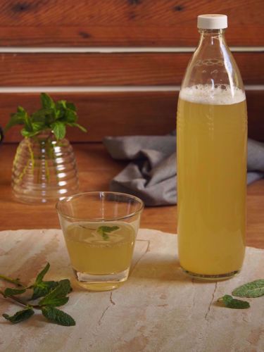 Picture of Herbal Meyer Lemon Jasmine Kombucha