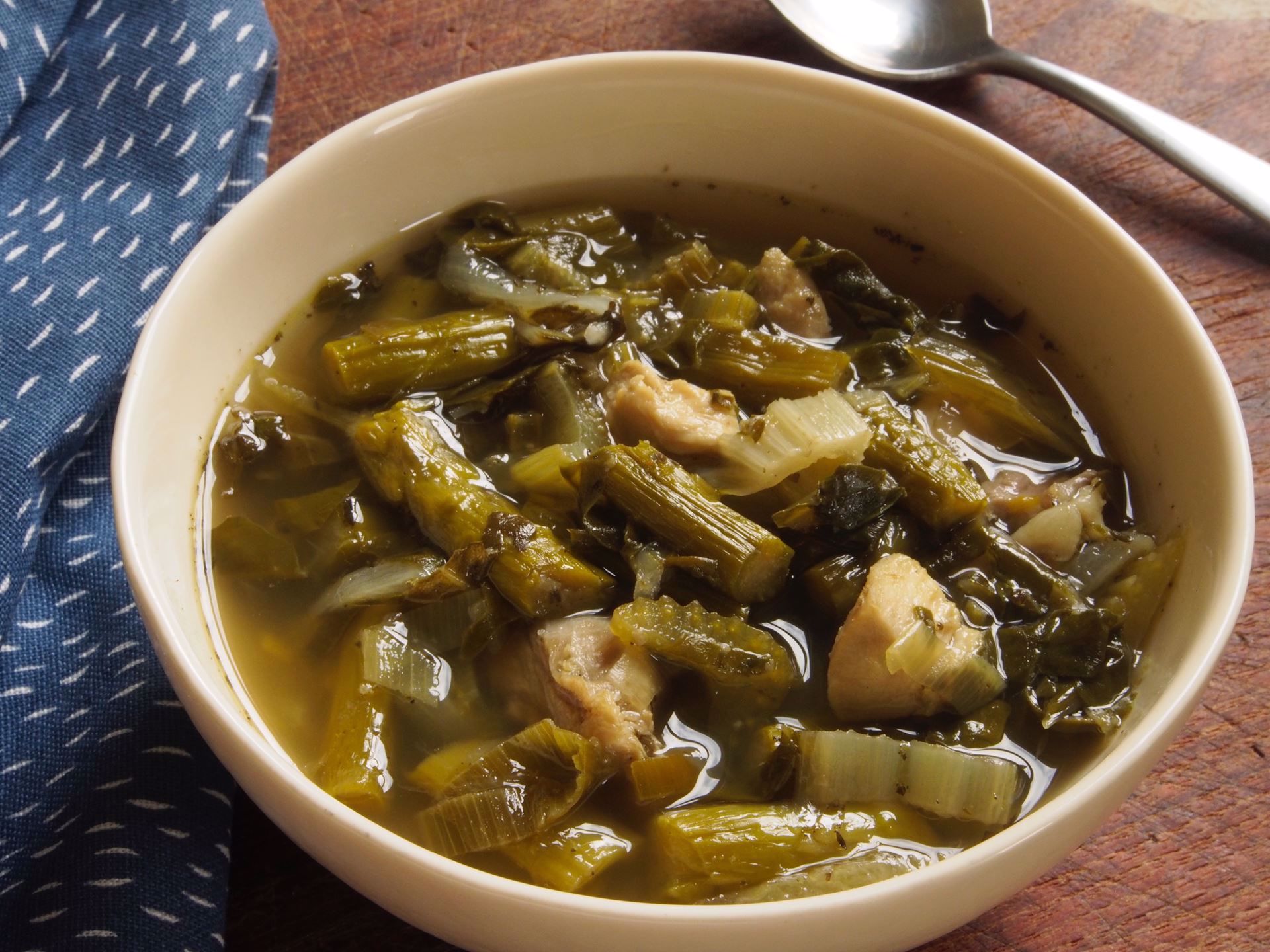 Picture of Chicken-Vegetable Soup with Asparagus and Chard -- 22 oz