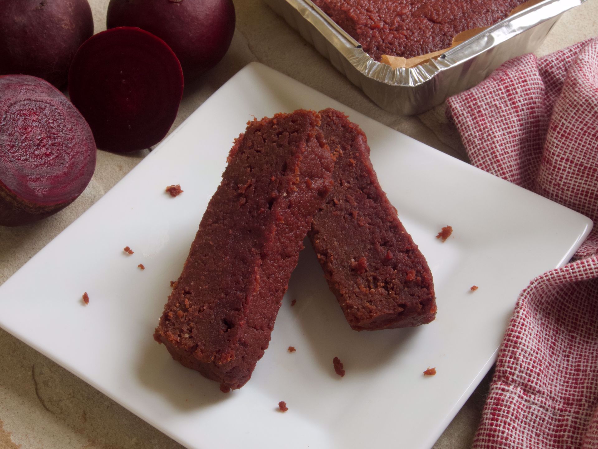 Picture of Beet Red Velvet Cake -- 10 oz by weight in a small tin